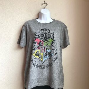 Harry Potter Hogwarts Crest Gray Graphic T-Shirt